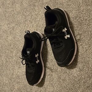 Under armour shoes size 9.5